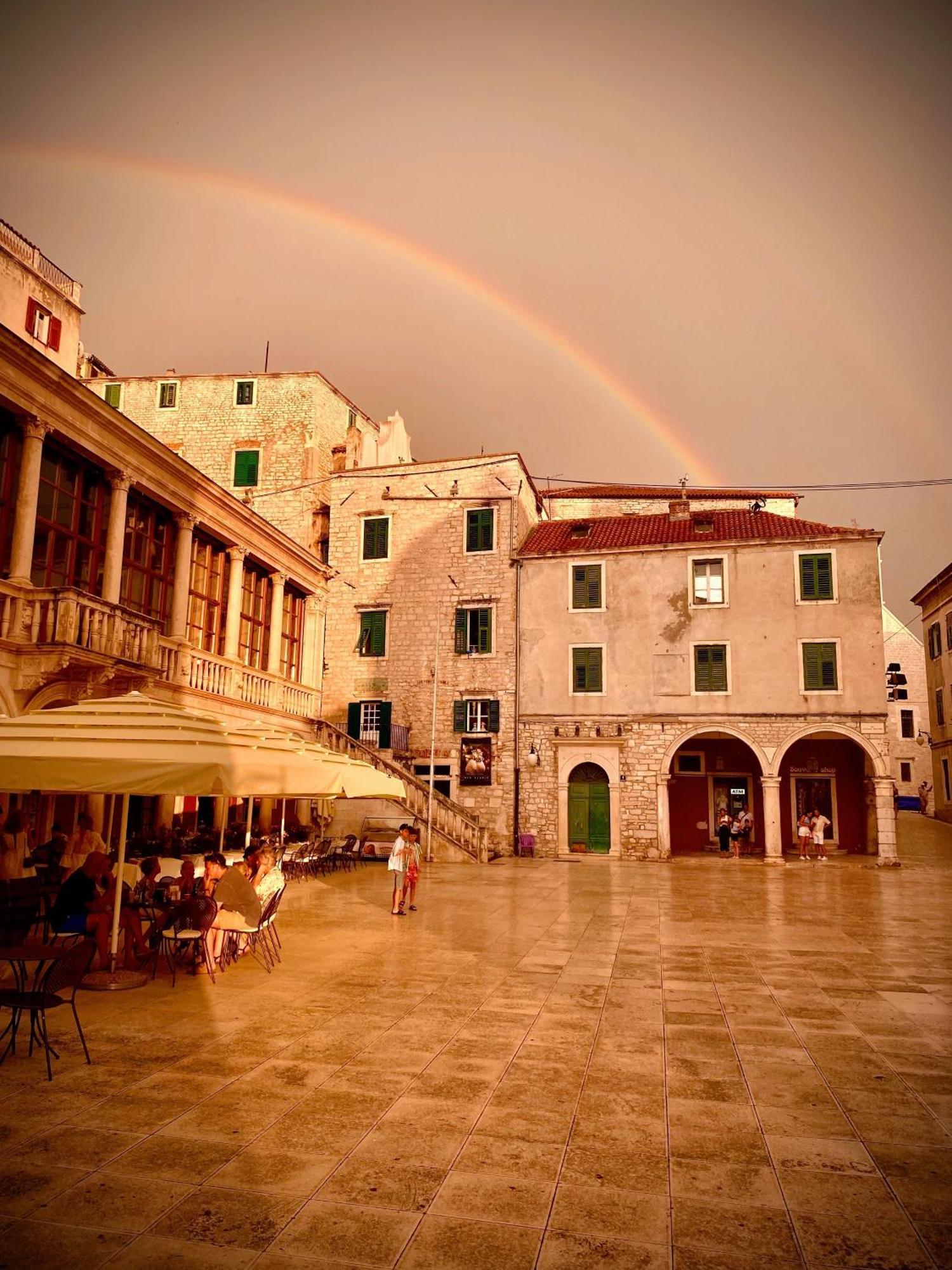 Central Palace Apartment Šibenik Exterior foto